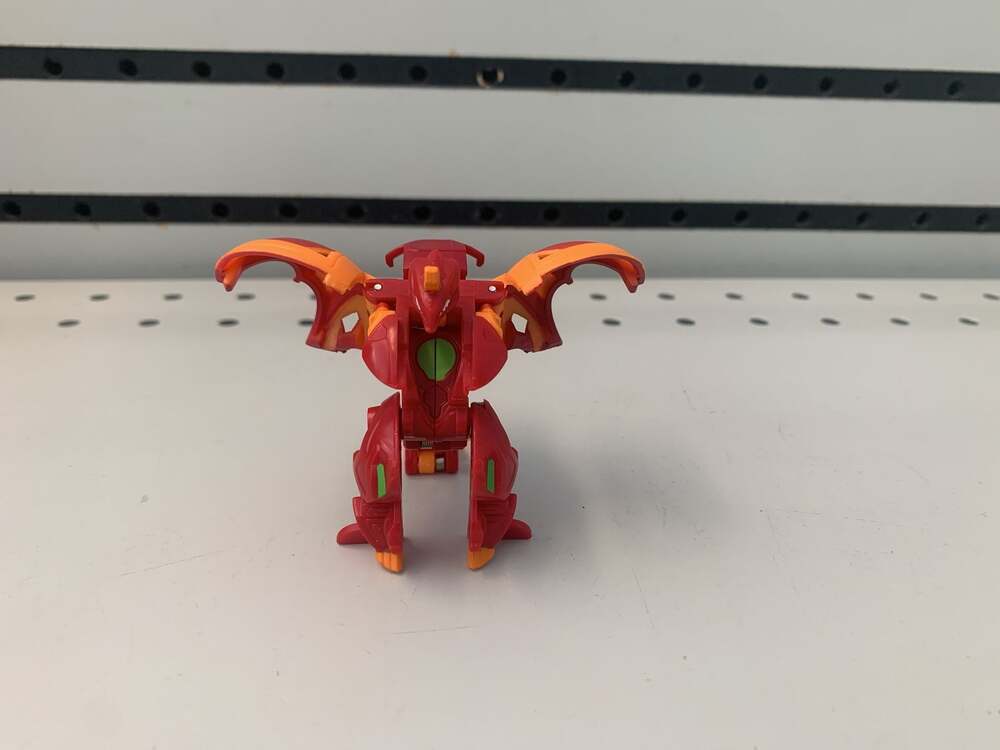 Bakugan Battle Planet Hyper Dragonoid Ultra Pyrus Red B500 Action Figure